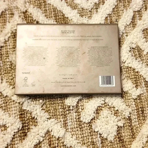 Iconic London Face Palette - Picture 2 of 3
